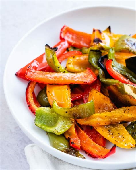 The Best Ways To Roast Bell Peppers At Home